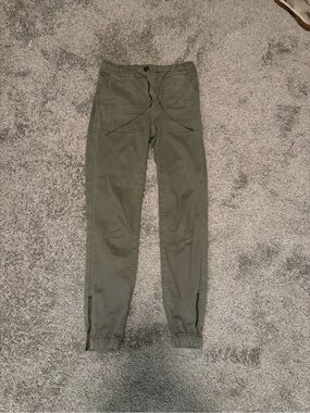 American Eagle Outfitters Olive Green Women’s Jogger Pants